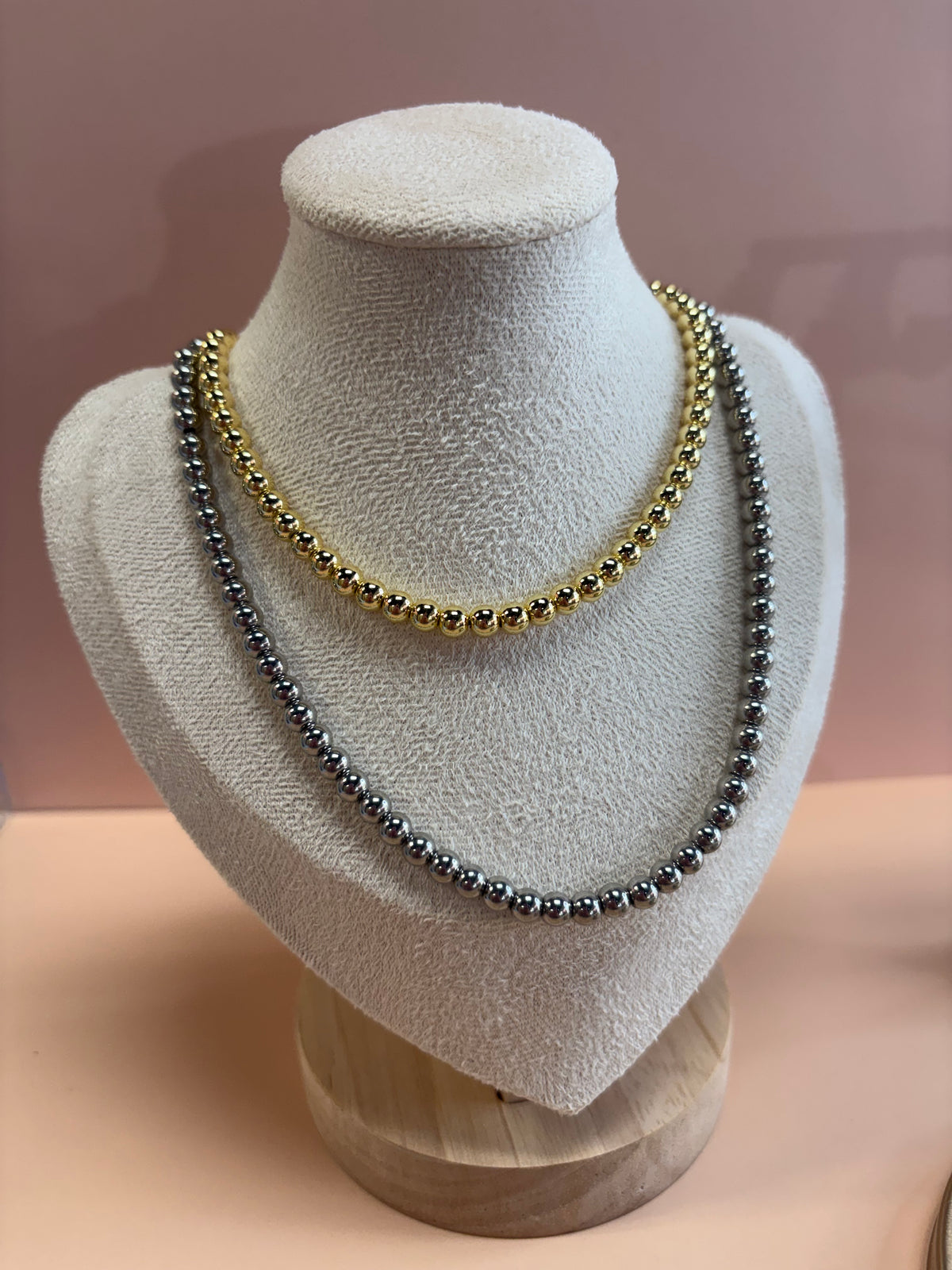 Choker Necklace