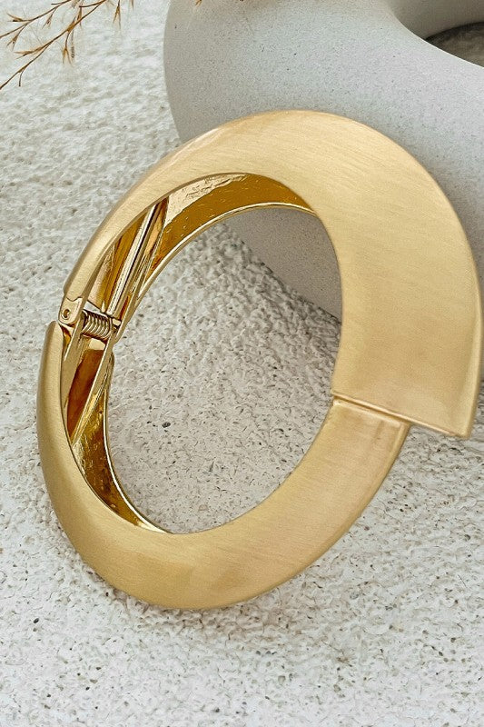 Asymetric Cuff